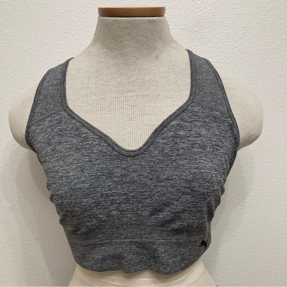 3/$20 Puma Gray V-Neck Sports Bra Wireless Women’s Size Large Gym Activewear